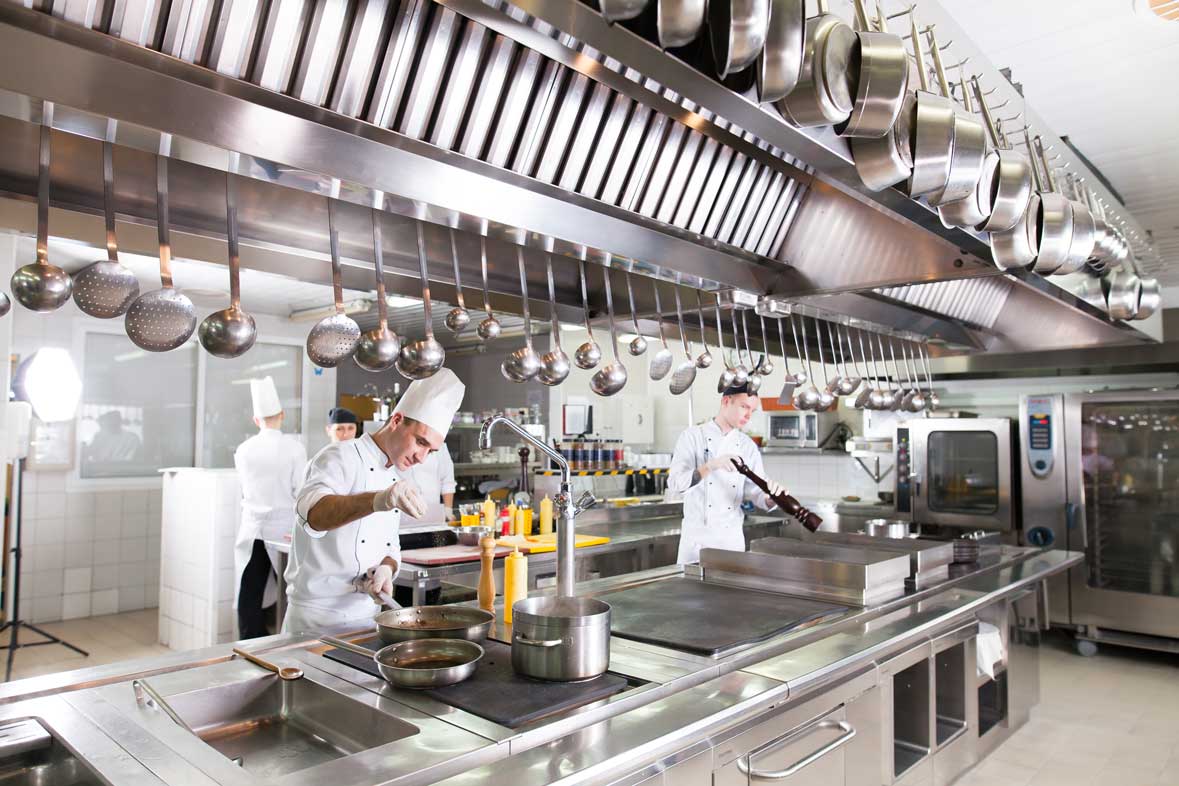 7 Layout Tips for Commercial Kitchen Efficiency – Mathias Food Service 